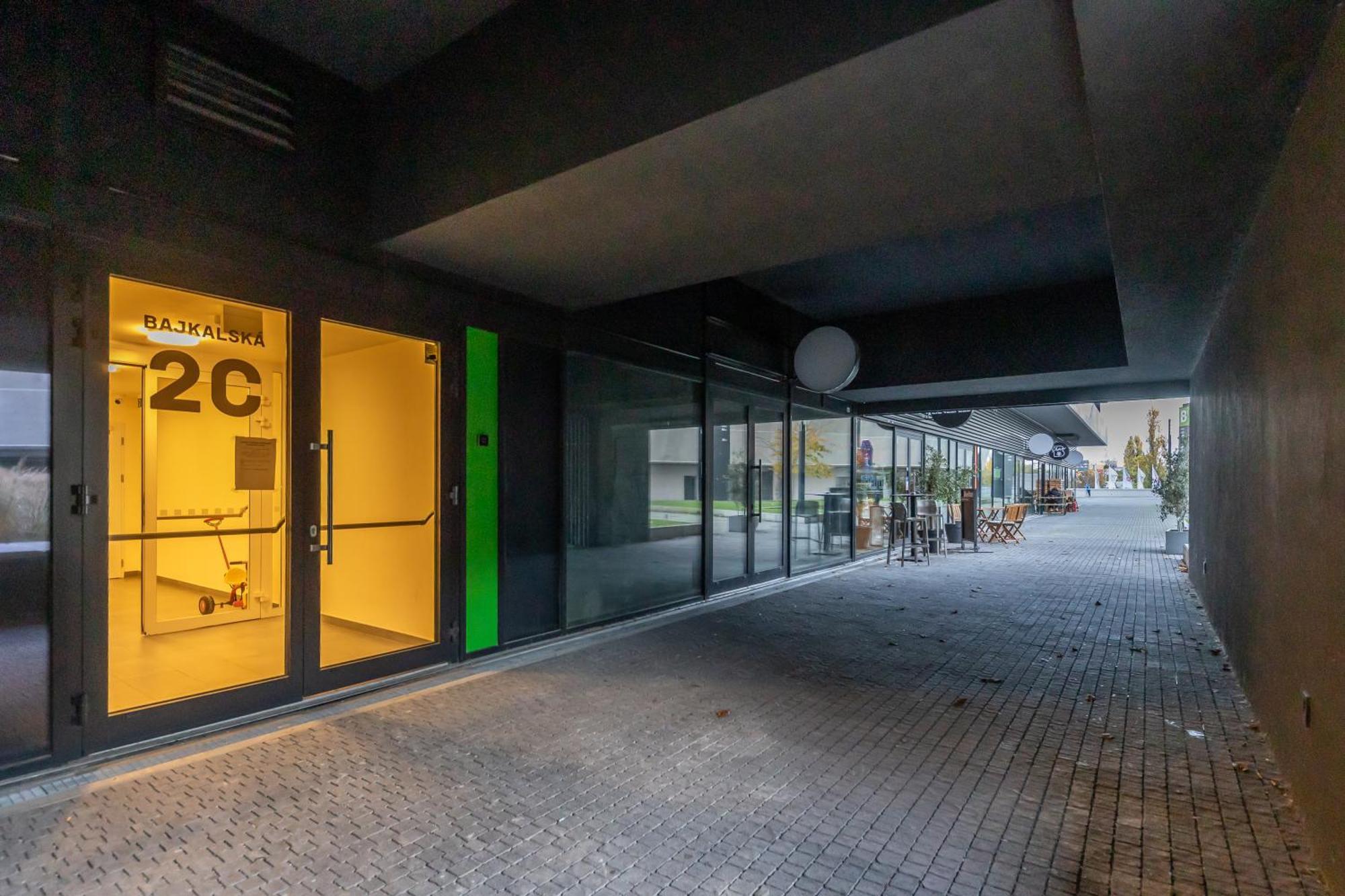 Nfs - Narodny Futbalovy Stadion - Apartman Bratislava Exterior photo